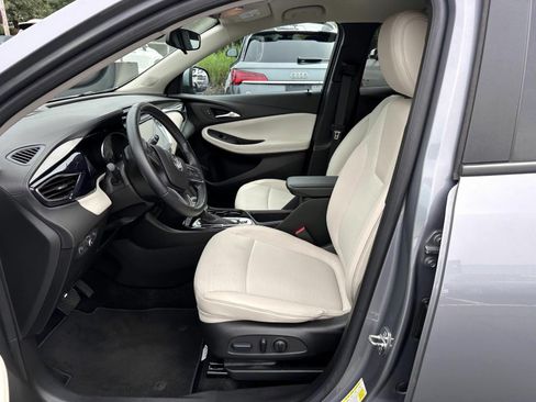 Used 2023 Buick Encore GX Preferred w/ Cold Weather Comfort Package FWD image 11