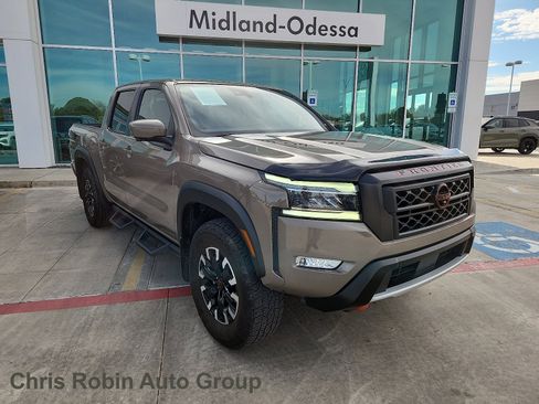 Used 2023 Nissan Frontier PRO-4X w/ Pro Convenience Package image 1