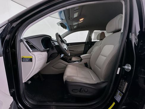 Used 2017 Hyundai Tucson SE w/ SE Popular Package 02 FWD image 13