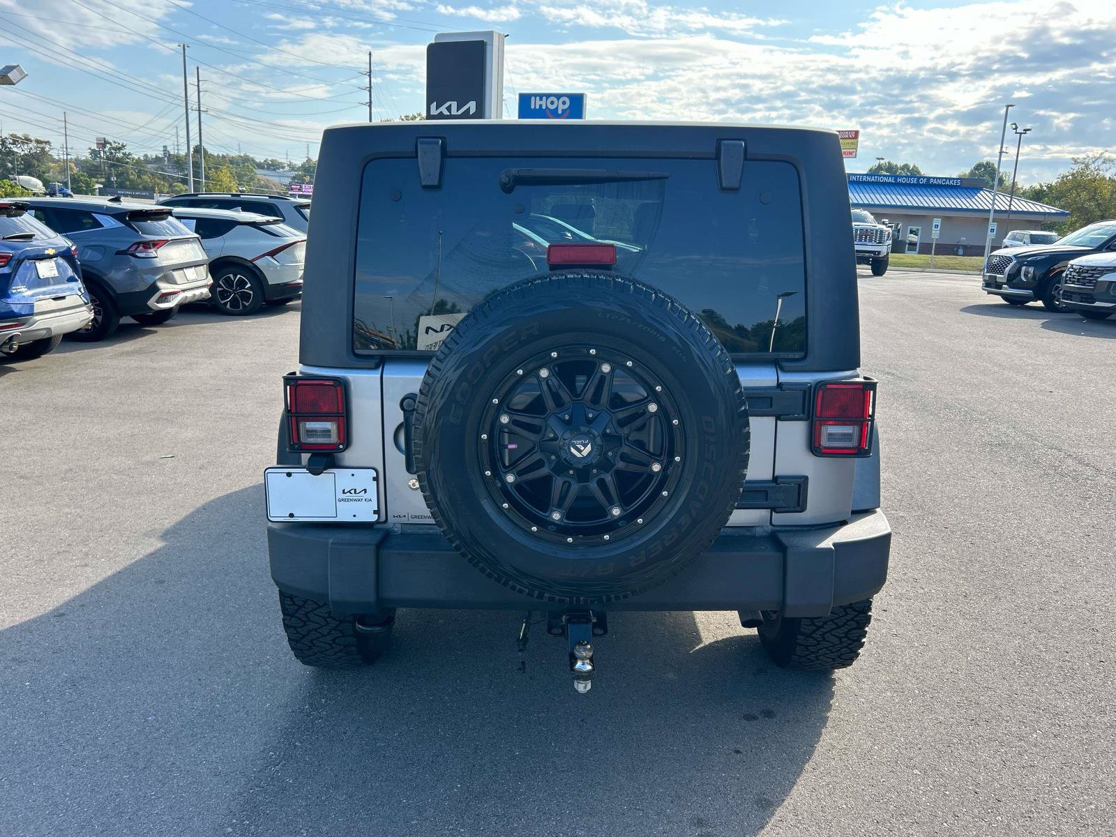 Used 2017 Jeep Wrangler Unlimited Sport w/ Quick Order Package 24S AWD/4WD image 4