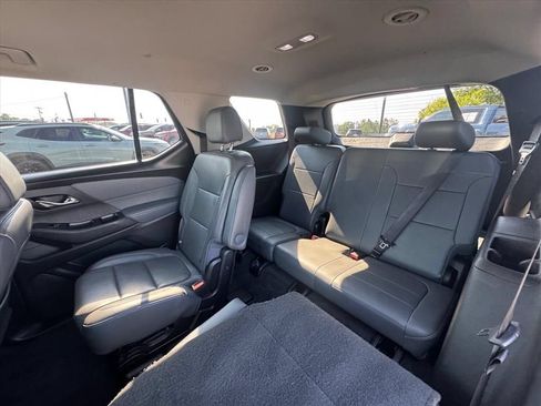 Used 2020 Chevrolet Traverse Premier w/ LPO, Floor Liner Package FWD image 12