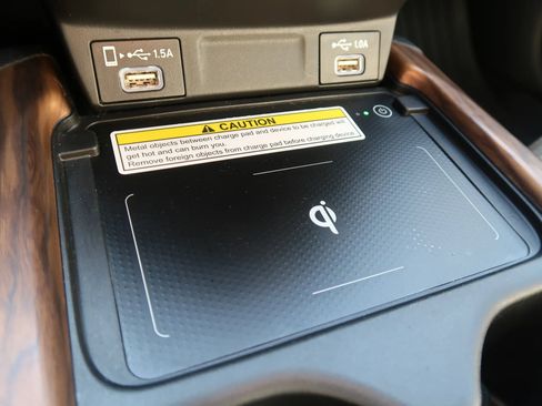 Used 2022 Honda CR-V Touring image 33