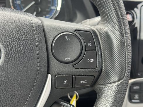 Used 2019 Toyota Corolla LE w/ Carpet Mat Package (TMS) FWD image 43