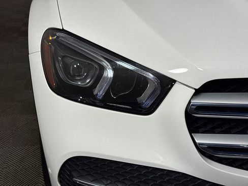 Used 2022 Mercedes-Benz GLE 350 4MATIC image 3