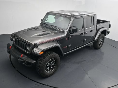 Used 2025 Jeep Gladiator Rubicon AWD/4WD image 26