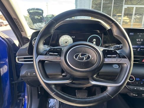 Used 2021 Hyundai Elantra SEL w/ Convenience Package FWD image 14