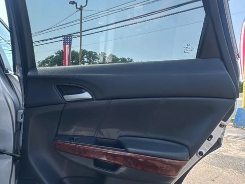 Used 2011 Honda Crosstour EX-L image 21