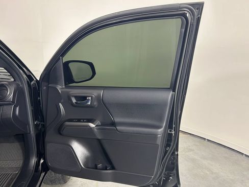 Used 2023 Toyota Tacoma TRD Sport AWD/4WD image 25