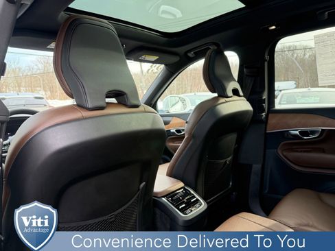 Certified 2023 Volvo XC90 B6 Plus image 21