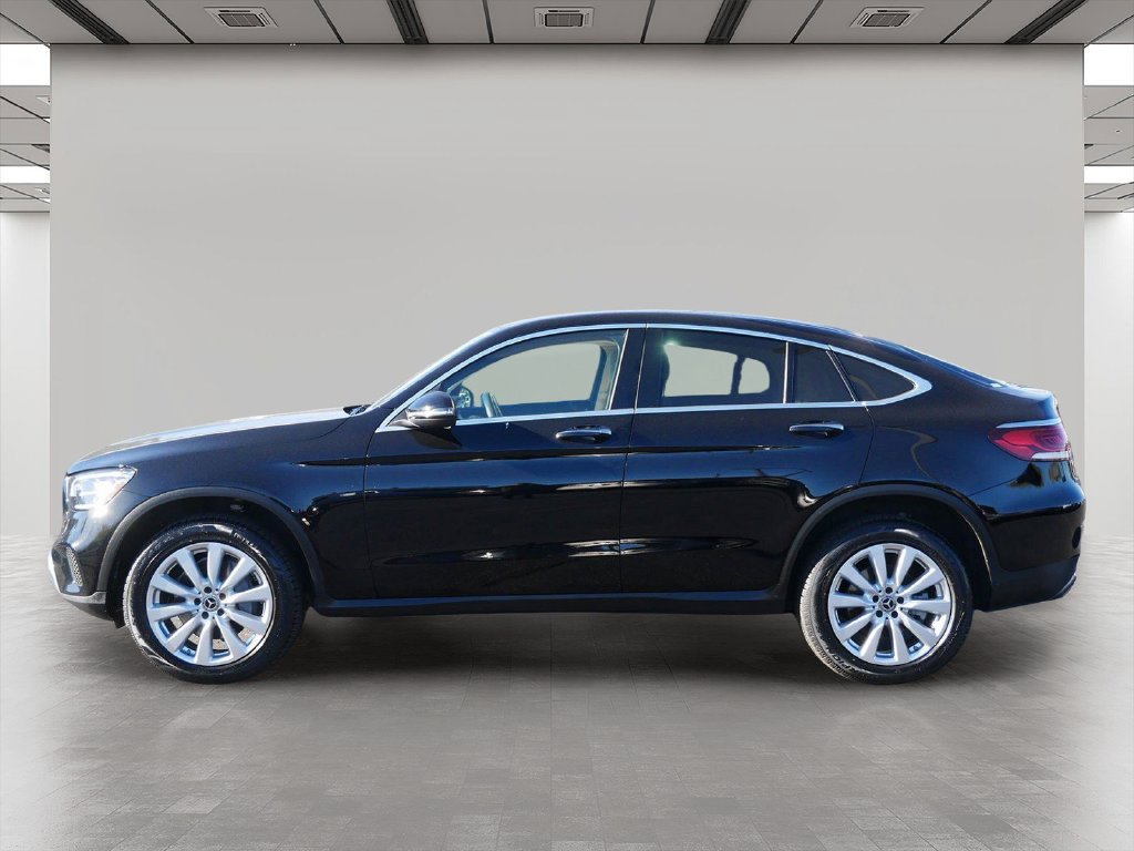 Used 2020 Mercedes-Benz GLC 300 4MATIC Coupe image 3