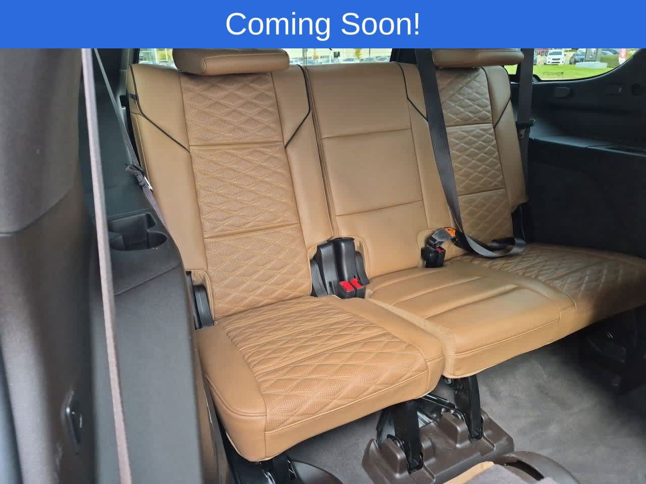 Used 2022 Cadillac Escalade Premium Luxury w/ Performance Package AWD/4WD image 22