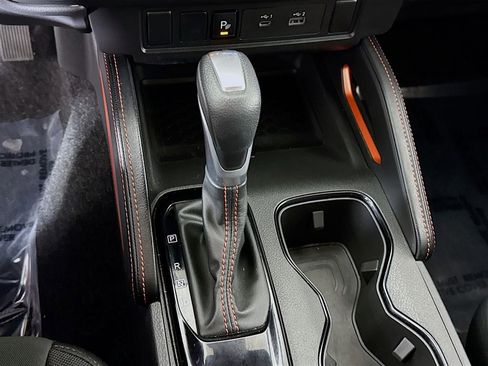 Certified 2025 Nissan Frontier PRO-4X image 10