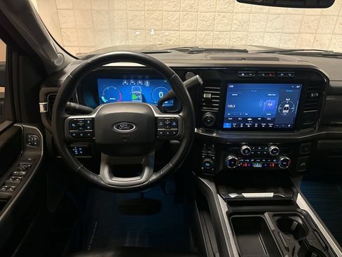 Used 2024 Ford F250 Lariat w/ Lariat Ultimate Package AWD/4WD image 5