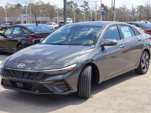 New 2026 Hyundai Elantra Limited image 28