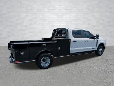 Used 2025 Ford F350 XL w/ XL Chrome Package image 2