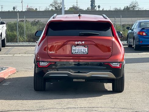 Used 2023 Kia Niro Wave image 6