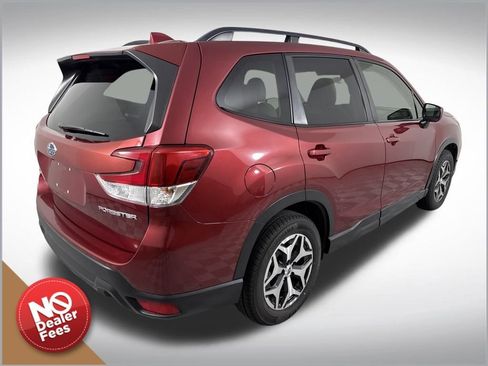 Used 2019 Subaru Forester Premium w/ All-Weather Package image 3