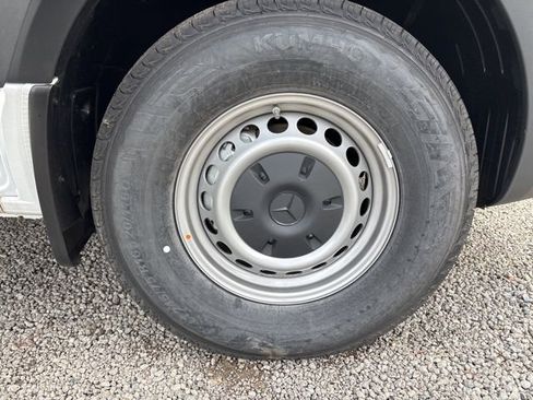 New 2025 Mercedes-Benz Sprinter 2500 image 25