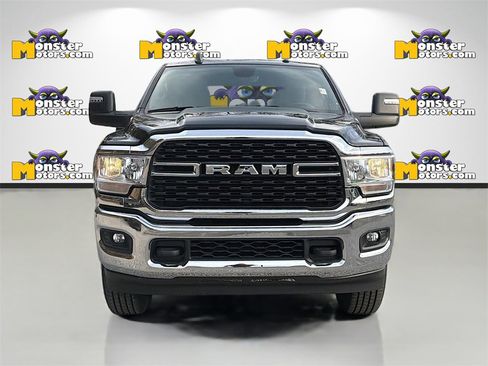 Used 2024 RAM 2500 Big Horn w/ Bed Utility Group image 2
