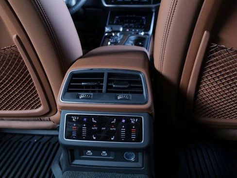 Used 2025 Audi A6 Premium Plus image 22