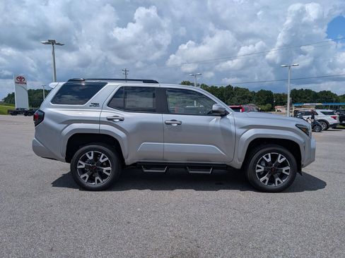 New 2026 Toyota 4Runner TRD Sport AWD/4WD image 6