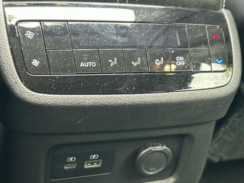 Used 2023 INFINITI QX60 Luxe w/ Performance Audio Package AWD/4WD image 23