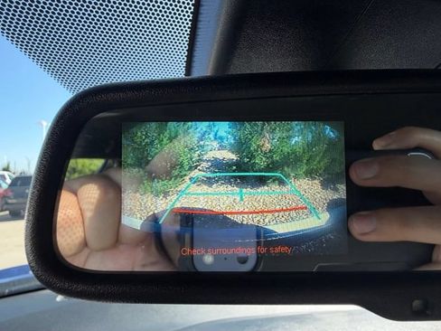 Used 2018 Toyota C-HR XLE FWD image 19