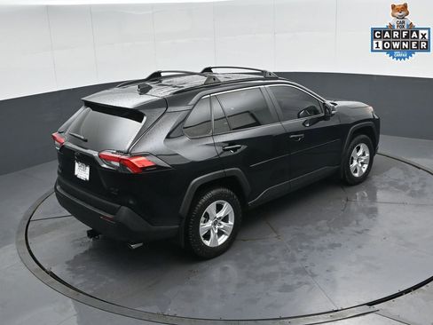 Used 2021 Toyota RAV4 XLE w/ Convenience Package image 40