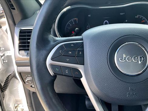 Used 2019 Jeep Grand Cherokee Altitude RWD image 22