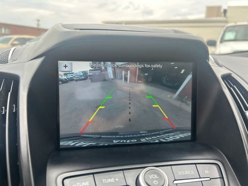 Used 2018 Ford Escape SE w/ SE Sync 3 Package image 21