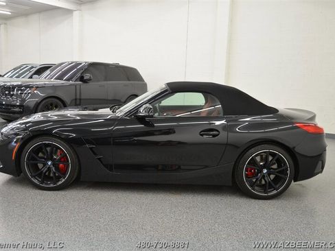 Used 2023 BMW Z4 M40i w/ Premium Package image 3