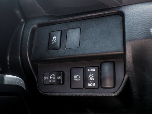 Used 2023 Toyota Tacoma TRD Off-Road AWD/4WD image 24