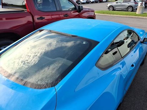 Used 2017 Ford Mustang Coupe RWD image 8