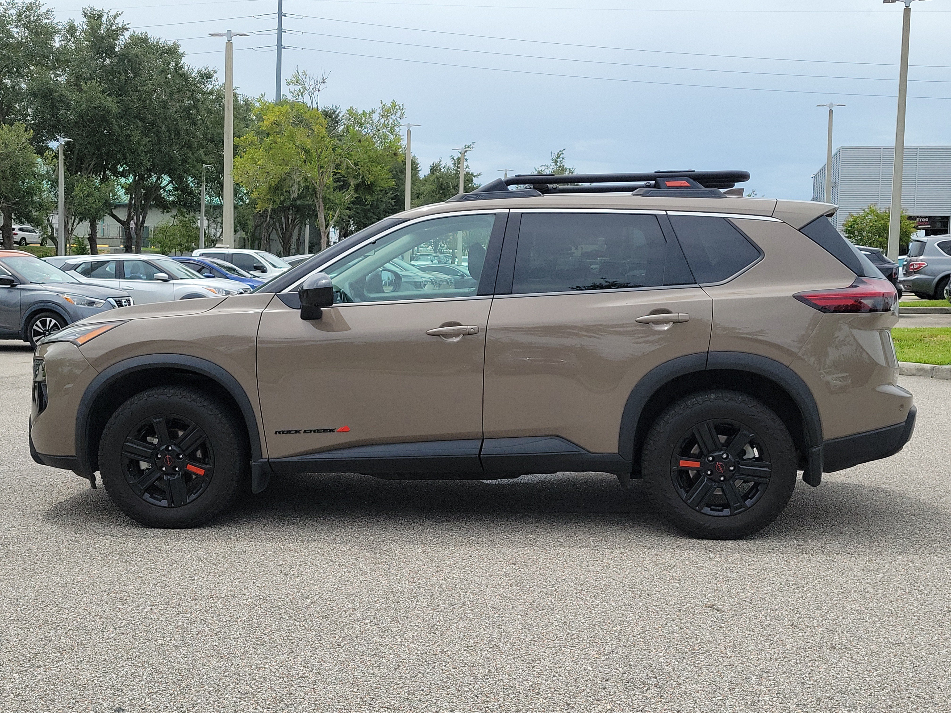 Certified 2025 Nissan Rogue SV AWD/4WD image 8