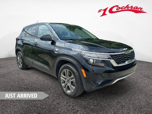 Used 2022 Kia Seltos LX AWD/4WD image 1