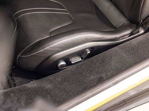 Used 2025 Lotus Emira RWD image 18