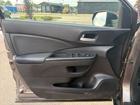 Used 2016 Honda CR-V SE image 8