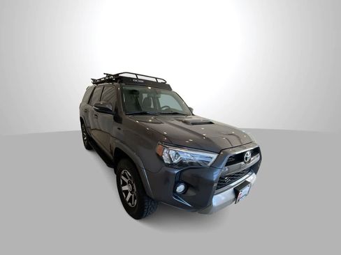 Used 2019 Toyota 4Runner TRD Off-Road Premium AWD/4WD image 2
