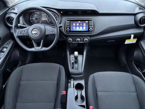 Certified 2025 Nissan Kicks Play S FWD image 6