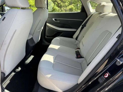 Used 2023 Hyundai Sonata SEL FWD image 17