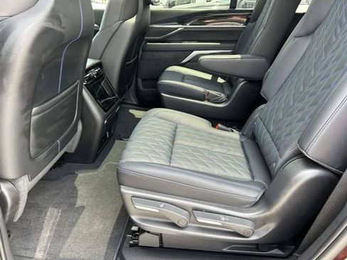 Used 2025 Cadillac Escalade IQ Sport 1 AWD/4WD image 6