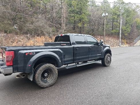 Used 2022 Ford F450 Lariat w/ Lariat Ultimate Package image 3