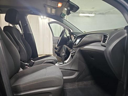 Used 2020 Chevrolet Trax LS w/ Tint and Cruise Package FWD image 13