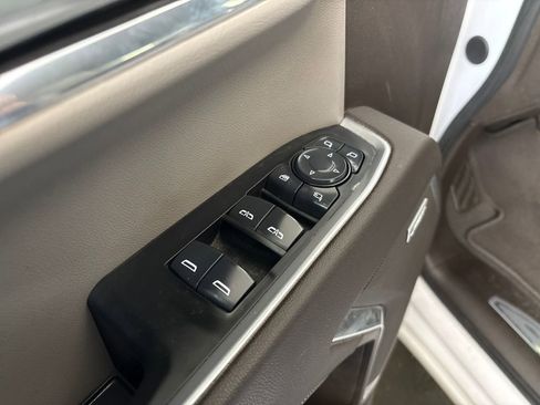 Used 2024 GMC Sierra 1500 SLT w/ SLT Premium Package image 15