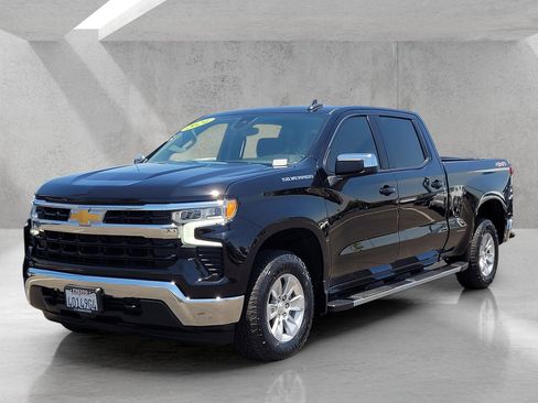 Used 2024 Chevrolet Silverado 1500 LT w/ Protection Package AWD/4WD image 8