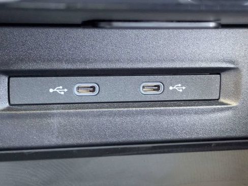 New 2026 Volkswagen Taos SE FWD image 24