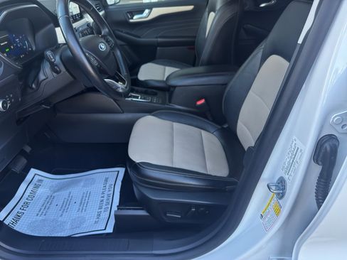 Used 2021 Ford Escape Titanium w/ Titanium Elite Package image 10