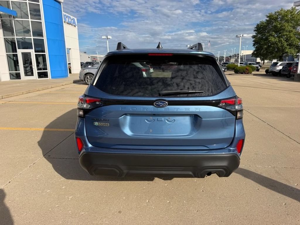 Used 2025 Subaru Forester Premium w/ Convenience Package #1 AWD/4WD image 3