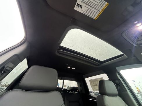 New 2026 Chevrolet Silverado 1500 LTZ w/ LTZ Premium Package image 27