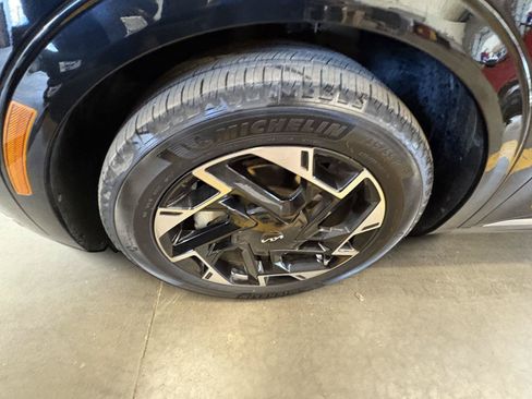 Used 2023 Kia Sportage SX FWD image 10